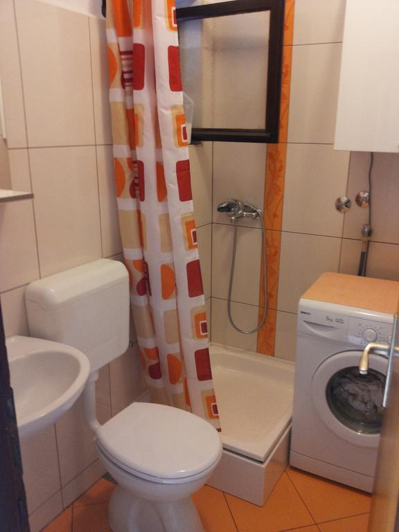 Apartment Ranka Постира Стая снимка