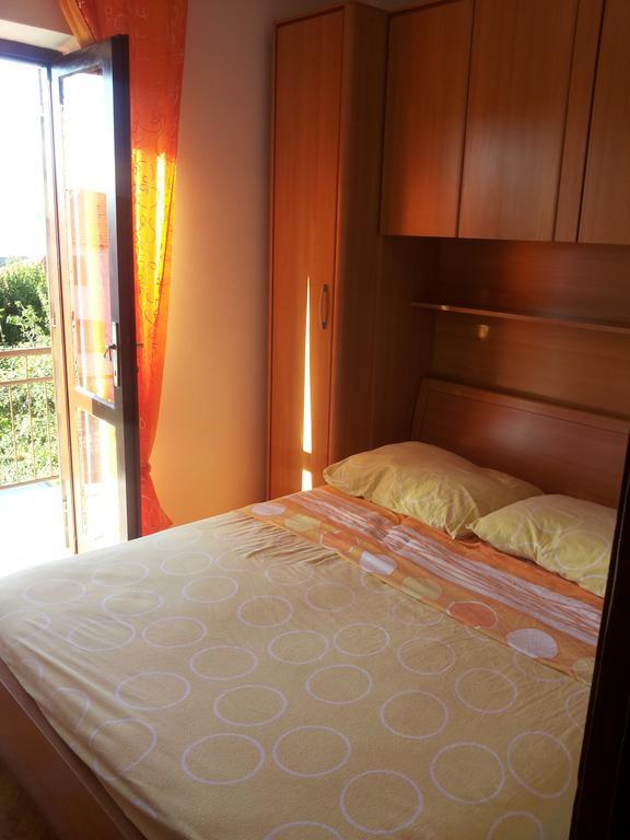 Apartment Ranka Постира Стая снимка